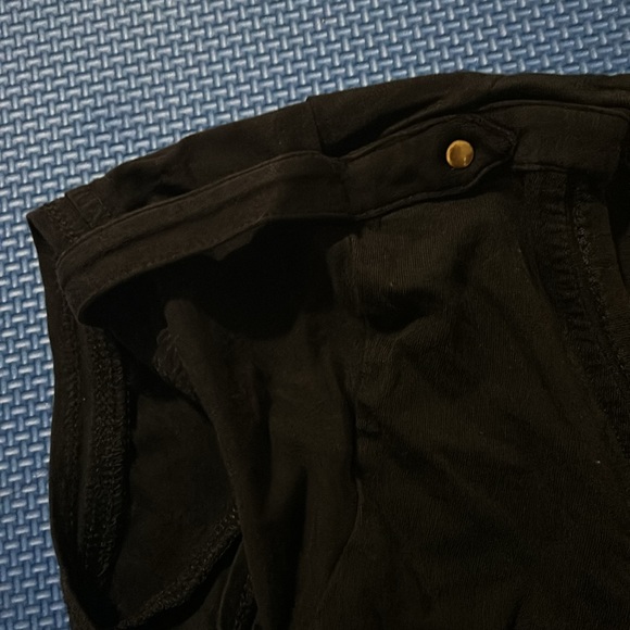 Peter Nygard Asymmetrical Short Sleeve Top - Picture 4 of 6